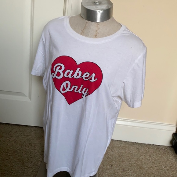 Babes Only Forever 21 Tee - Picture 1 of 3